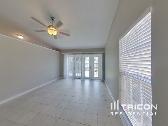 2nd image of 10378 Rosemount Dr