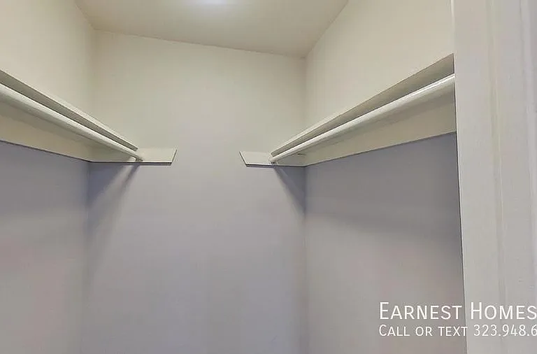 525 N Sycamore Ave #321 — Photo 13