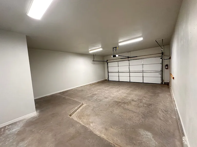 118 Scotland Ct — Photo 23