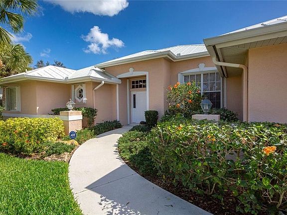 4th image of 1838 SW Oakwater Pointe