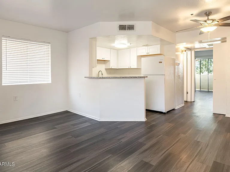12221 W Bell Rd #280 — Photo 4
