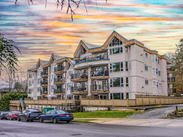 11595 Fraser St #205, Maple Ridge, BC V2X 0X7