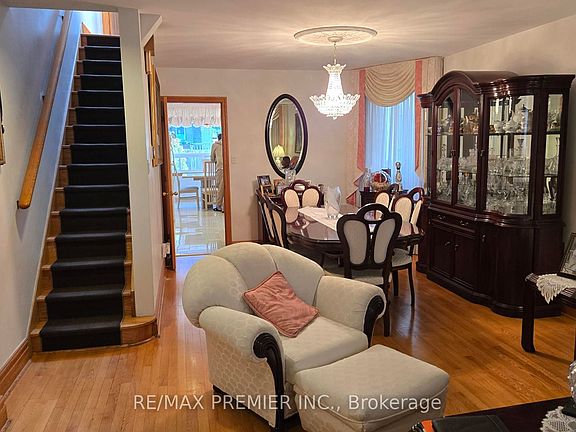 3rd image of 553 Greenwood Ave