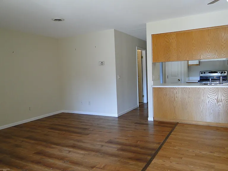 29842 Utica Rd — Photo 14