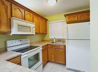 8325 Sunrise Lakes Blvd APT 205, Fort Lauderdale, FL 33322