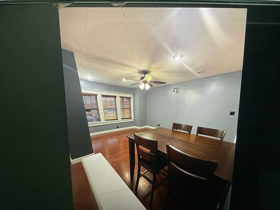 3rd image of 801 S Walnut St #4