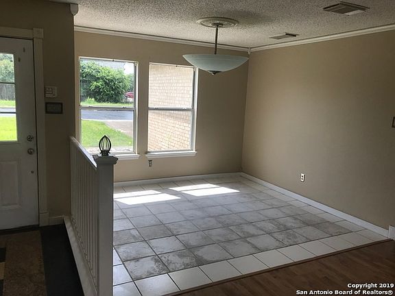 5th image of 8062 Chestnut Cape Dr