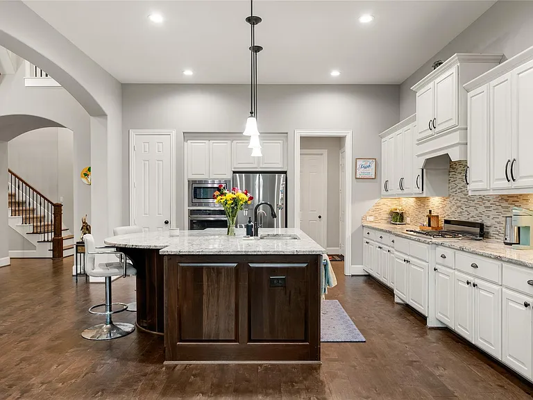 20606 Newstone Dr — Photo 9