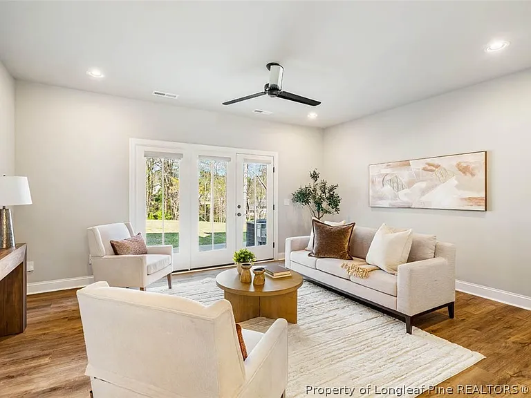5709 Parker Pines Ct — Photo 15
