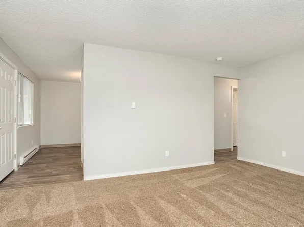 Valley Avenue 1412, 1412 Valley Ave E #8, Sumner, WA 98390