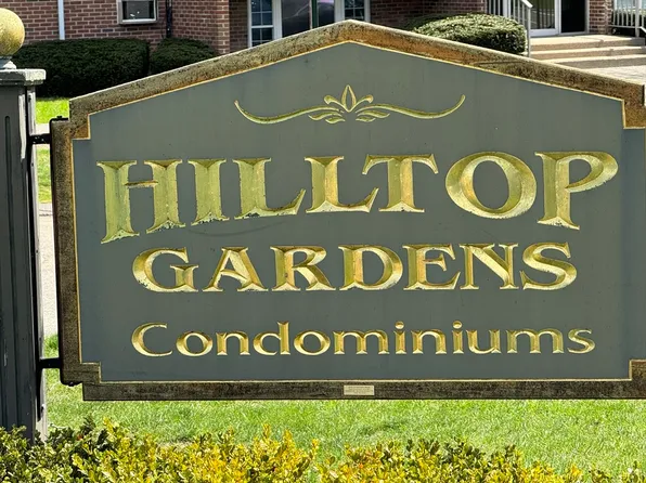 219 Rock St APT G10, Norwood, MA 02062