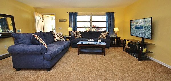 1st image of 1669 Cambridge Dr