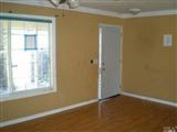 2nd image of 1429 Hogrefe Way