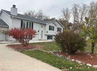 7765 South Mission DRIVE, Franklin, WI 53132