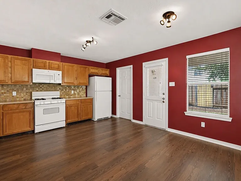 25202 Clover Ranch Dr — Photo 11