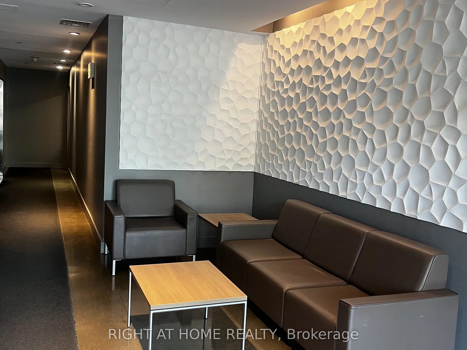 1 bed, $2,395 — Photo 2