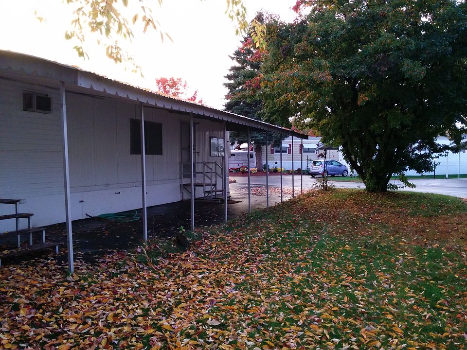 1st image of 556 Central St Lot 17