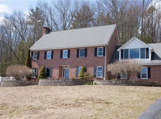 105 Burgoyne Heights Rd, New Hartford, CT 06057