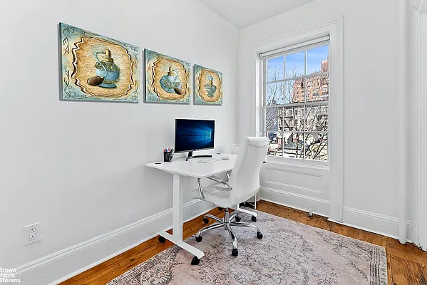 Rented by Brown Harris Stevens | media 27