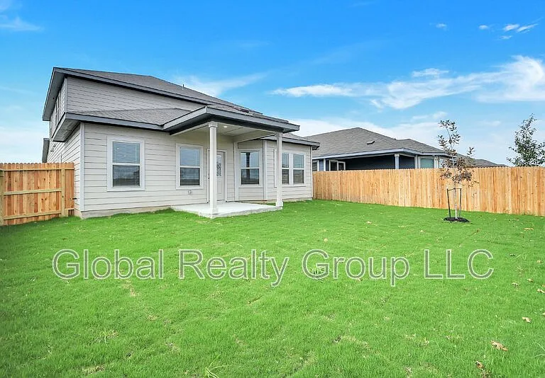 1247 Meyers Mdw — Photo 4