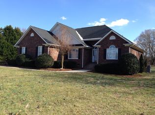 1116 Mallard Landing Dr, Monroe, NC 28110