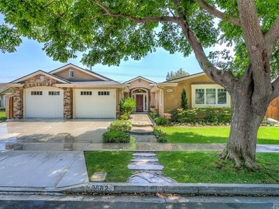 2682 Copa De Oro Dr, Los Alamitos, CA, 90720