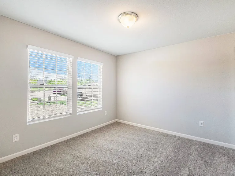 1694 Pine St — Photo 6