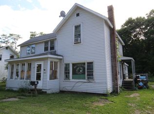 206 S Lowe St, Dowagiac, MI 49047