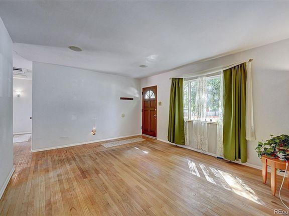 4th image of 1682 S Lowell Boulevard