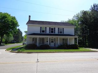 157 N Newcomb St, Whitewater, WI 53190