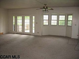 3rd image of 404 Forest Ave