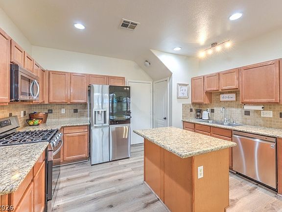 4th image of 731 Easter Lily Pl