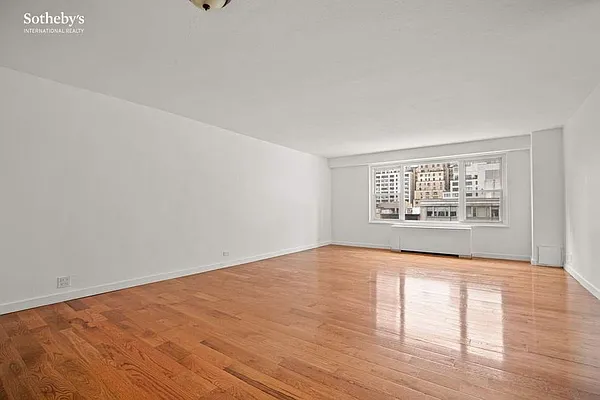 Sold by Sotheby's International Realty | media 1