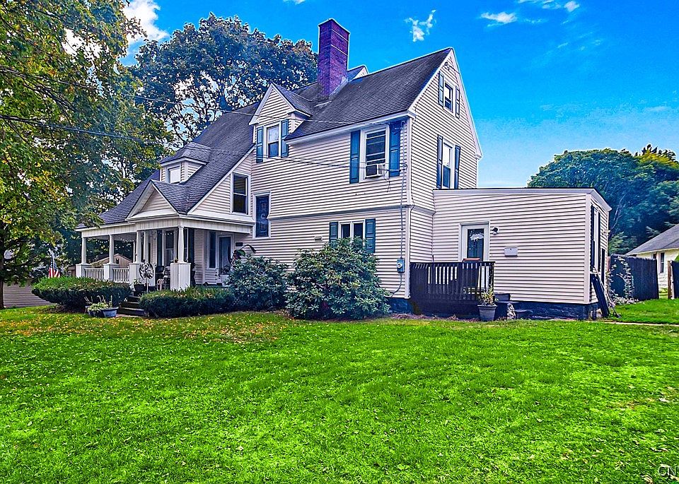 1st image of 61 West St