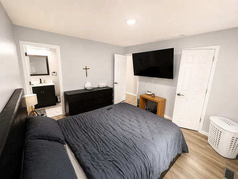 4210 Hillside Dr — Photo 12