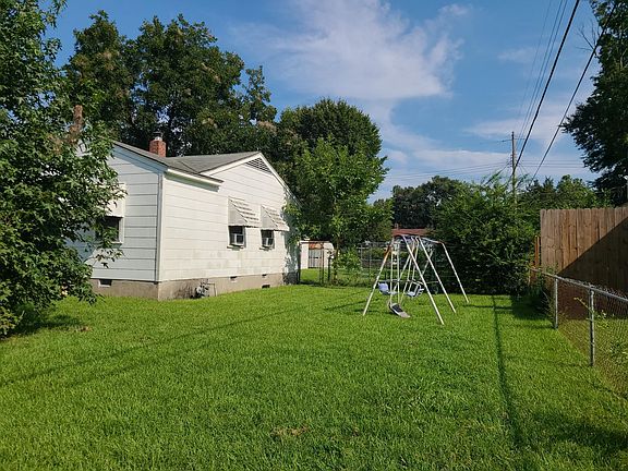 3rd image of 4112 Westover Ave