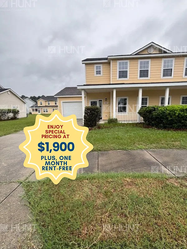 3 bed, 2.5 bath, 1609 sqft, $1,900 — Photo 1