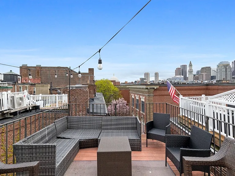 159 Salem St #4 — Photo 1