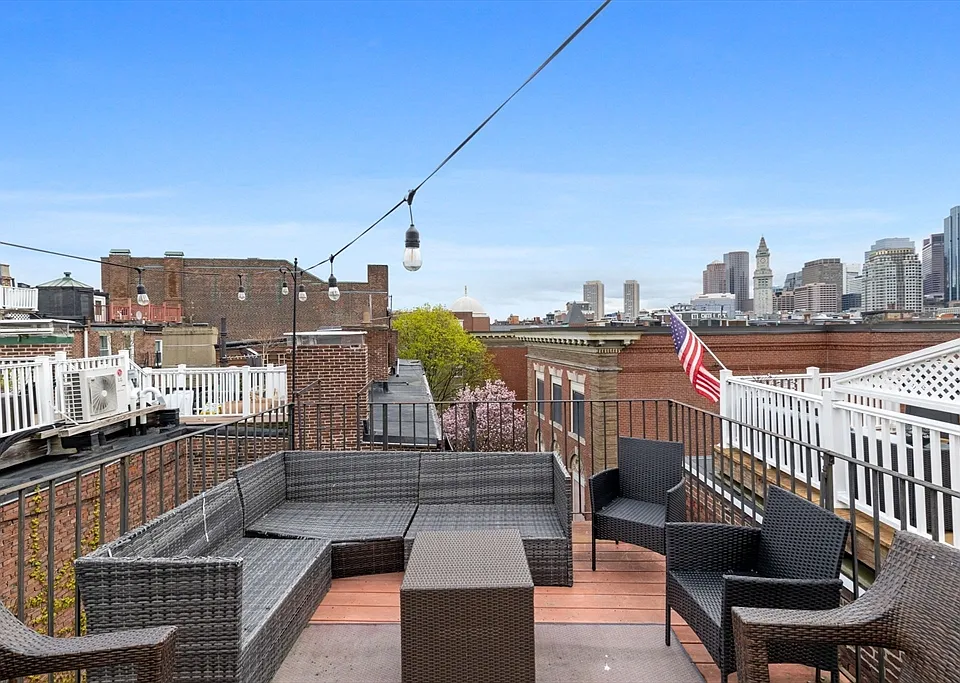 159 Salem St #4