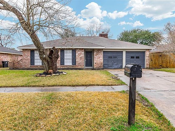 4th image of 7119 Bahia Ln