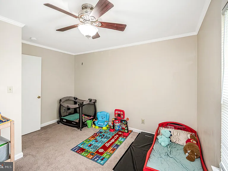 75 Fern Oak Cir #303 — Photo 17