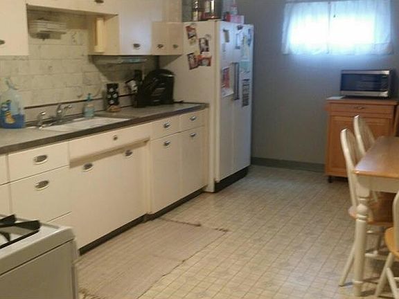 2nd image of 2315 Pope St
