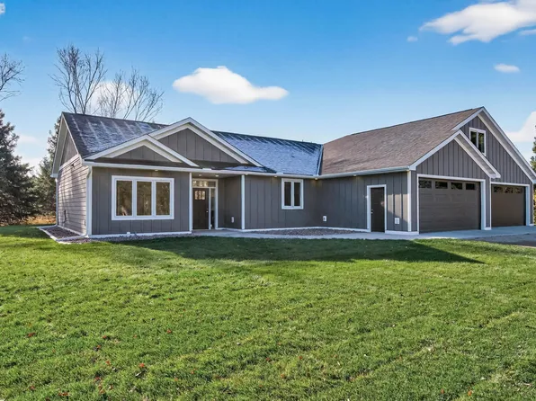 18986 Jackson St NE, East Bethel, MN 55011