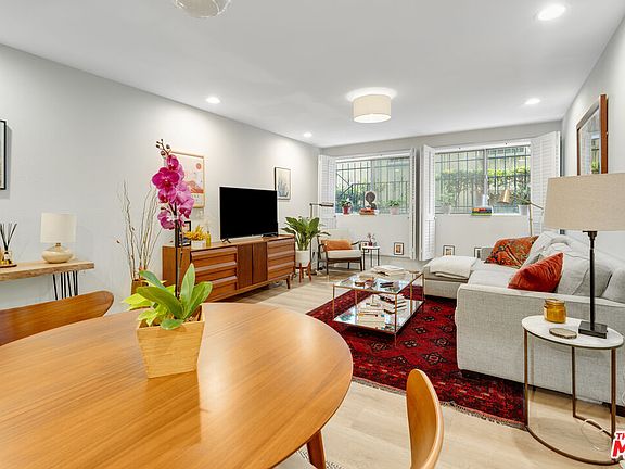 2nd image of 532 N Rossmore Ave APT 112
