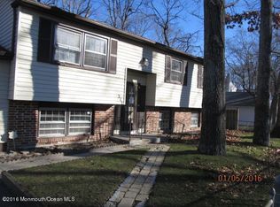 212 Daniels Ave, Pemberton, NJ 08068