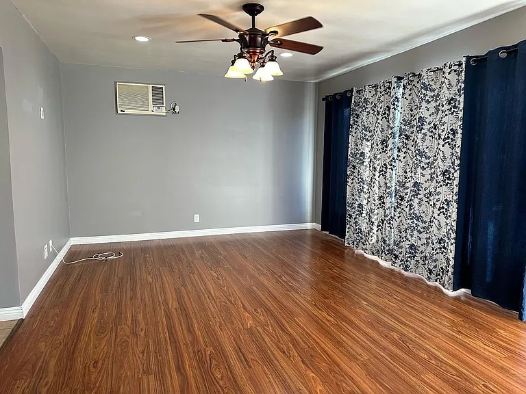 1231 Ronan Ave — Photo 1