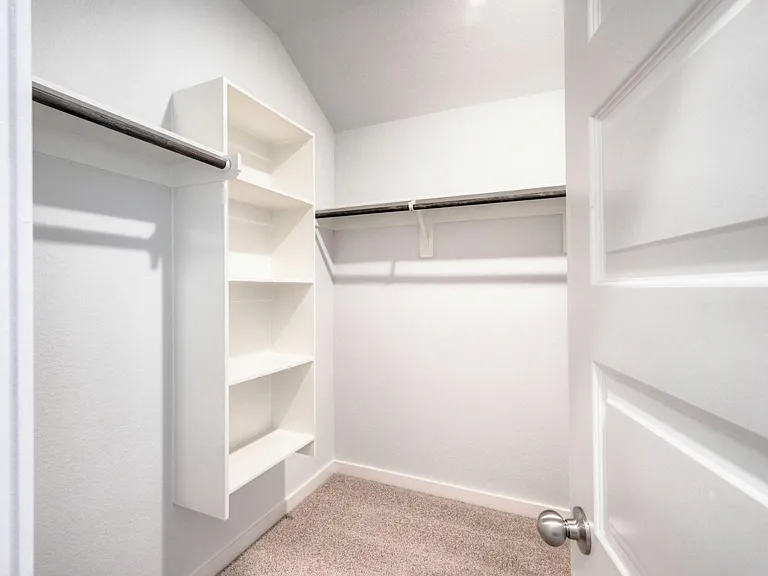 21251 Shore Bluff Dr — Photo 16