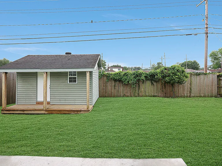 5716 Boutall St — Photo 13