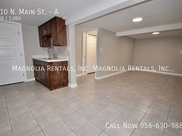 610 N Main St #A — Photo 3