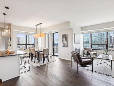 500 E Grant St APT 1102, Minneapolis, MN, 55404